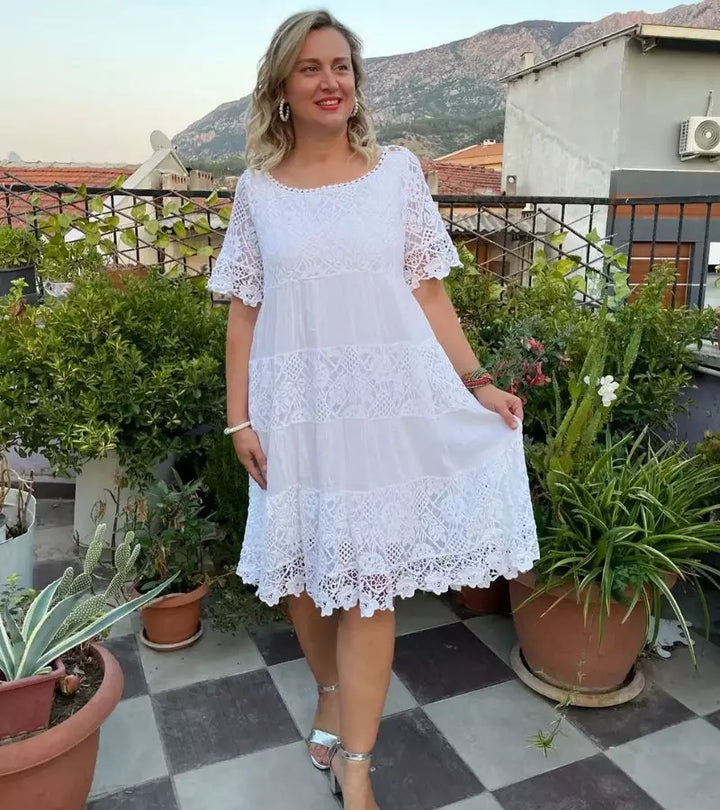 Maria | Abito In Pizzo Dalla Linea Perfetta