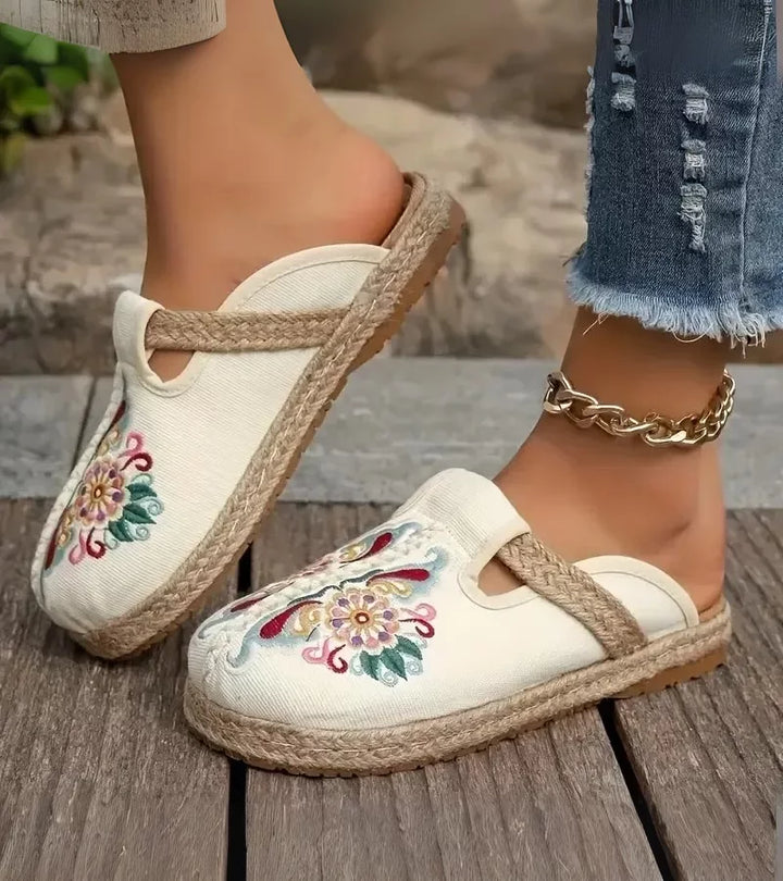 FLORA | Sandali Ricamati Ultra Leggeri