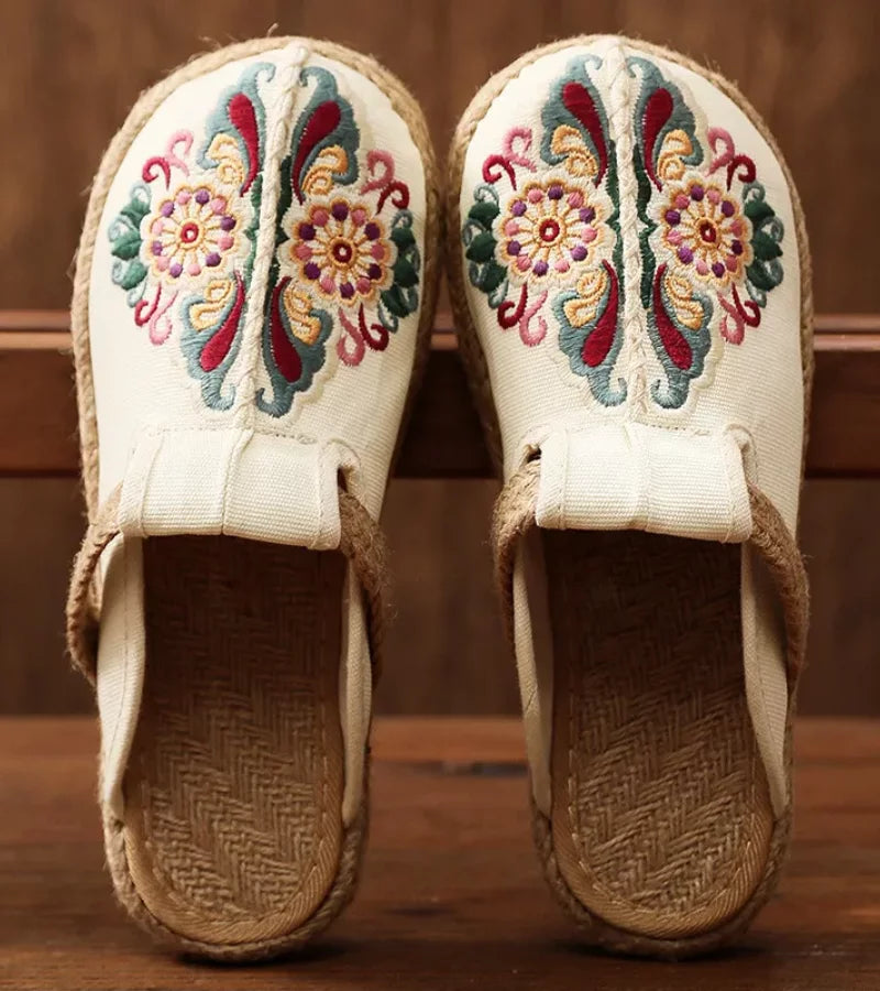 FLORA | Sandali Ricamati Ultra Leggeri