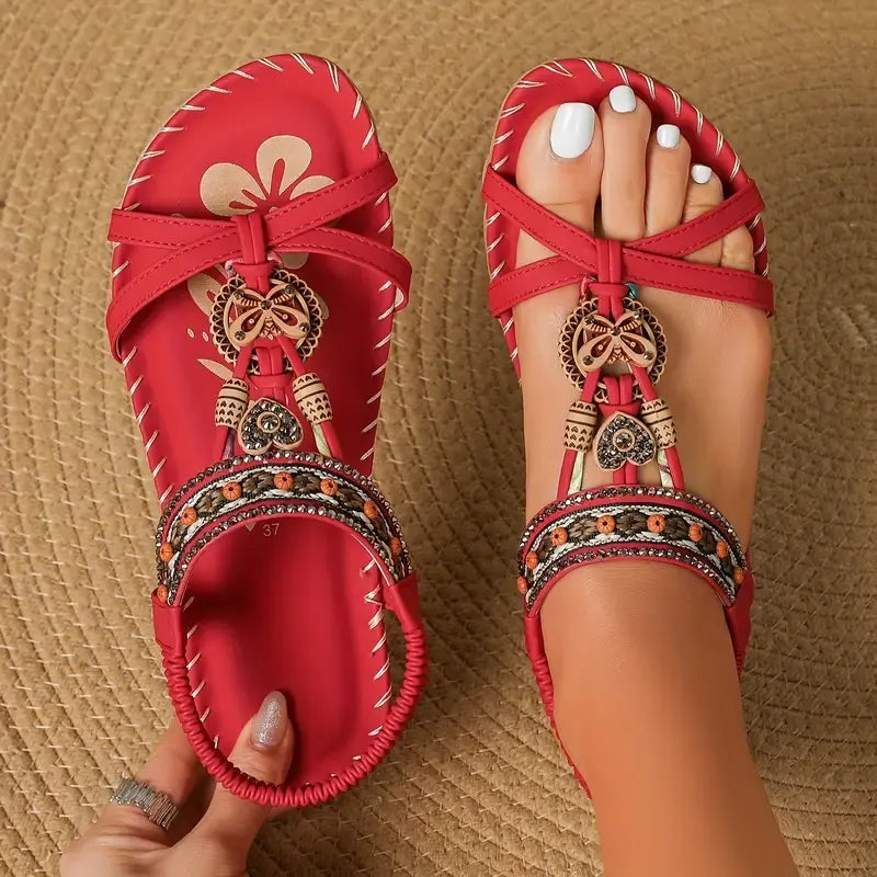 Colella | Sandali eleganti decorati con fiori e una farfalla in strass